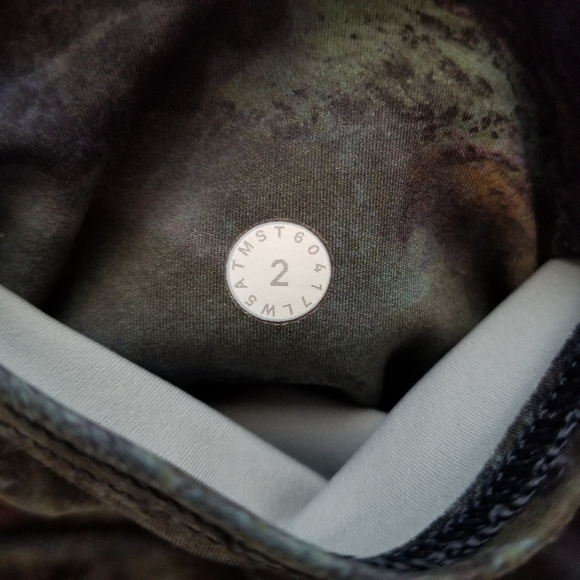 Lululemon Fast & Free Leggings - Picture 11 of 11